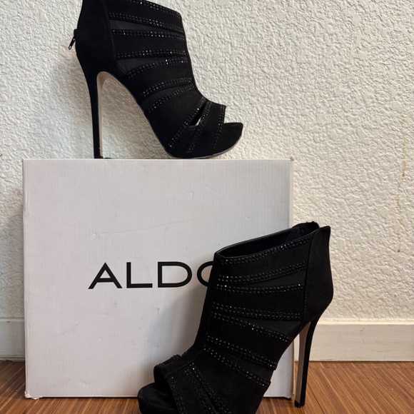Jaquely Aldo black embellished ankle booties - Picture 2 of 3